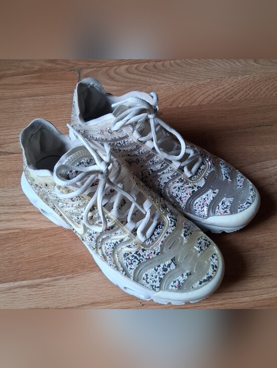 Nike White and Beige Athletic Sneakers main image 6